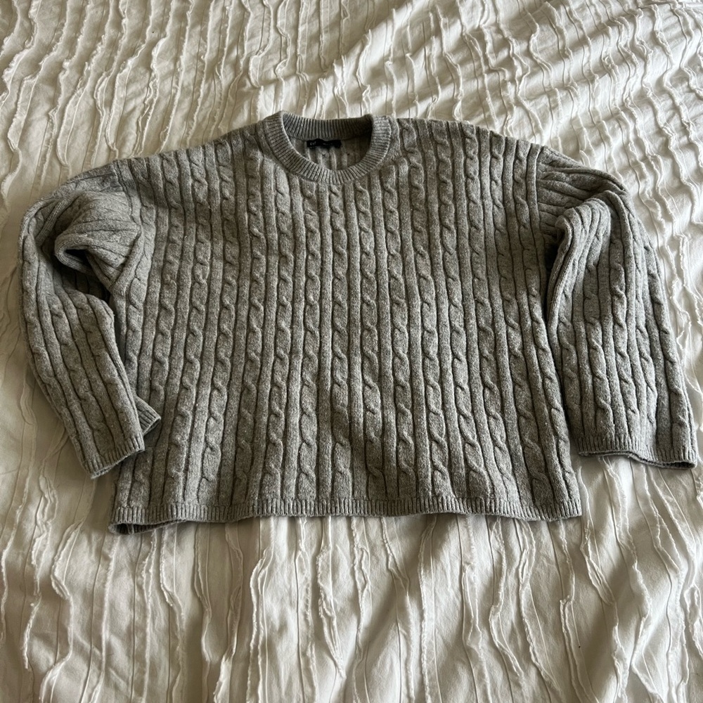 Gap Gray Cable Knit Sweater